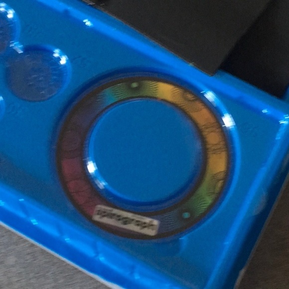 The original Spirograph game scratch & shimmer create amazing art - Picture 4 of 9